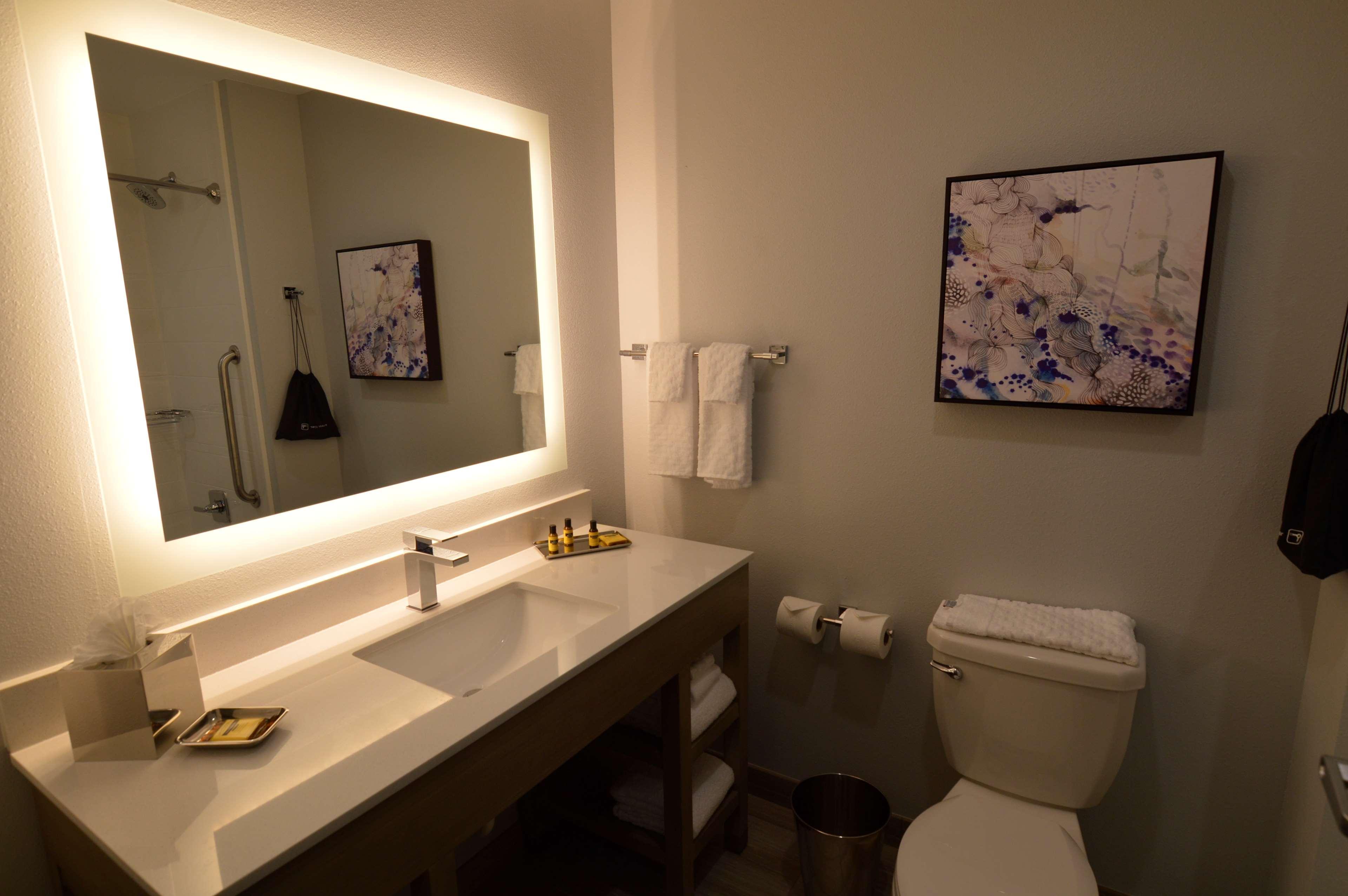 Best Western Plus Executive Residency Oklahoma City I-35 Exteriör bild
