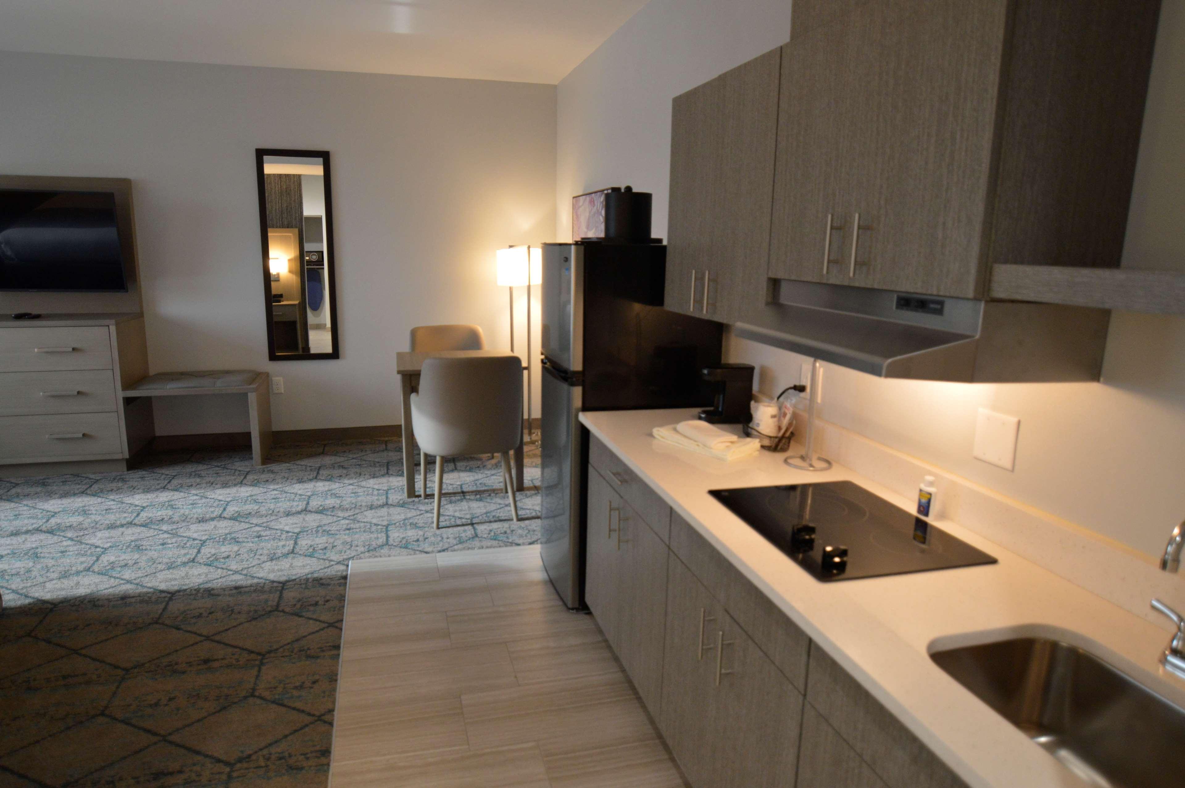 Best Western Plus Executive Residency Oklahoma City I-35 Exteriör bild