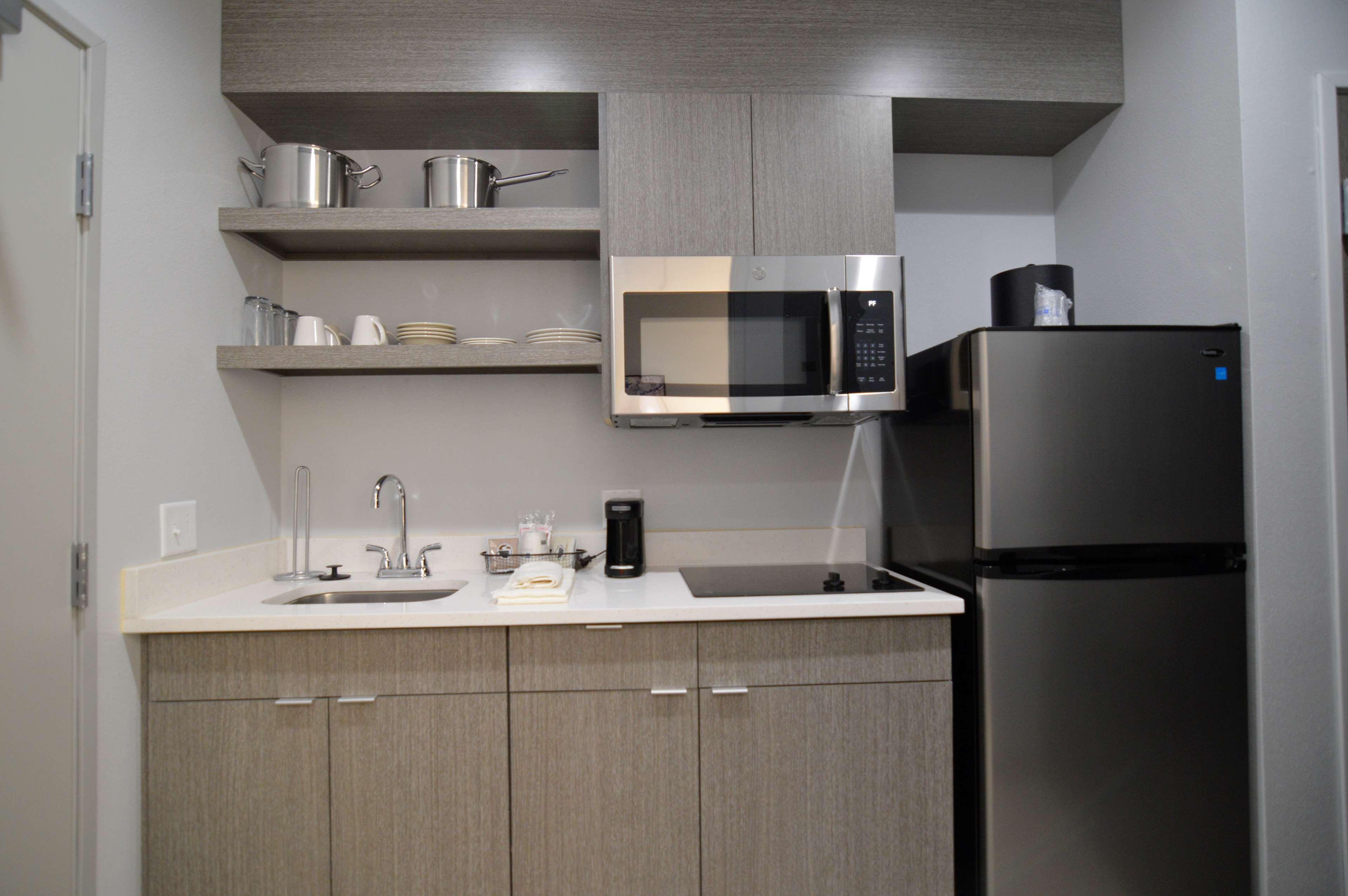 Best Western Plus Executive Residency Oklahoma City I-35 Exteriör bild