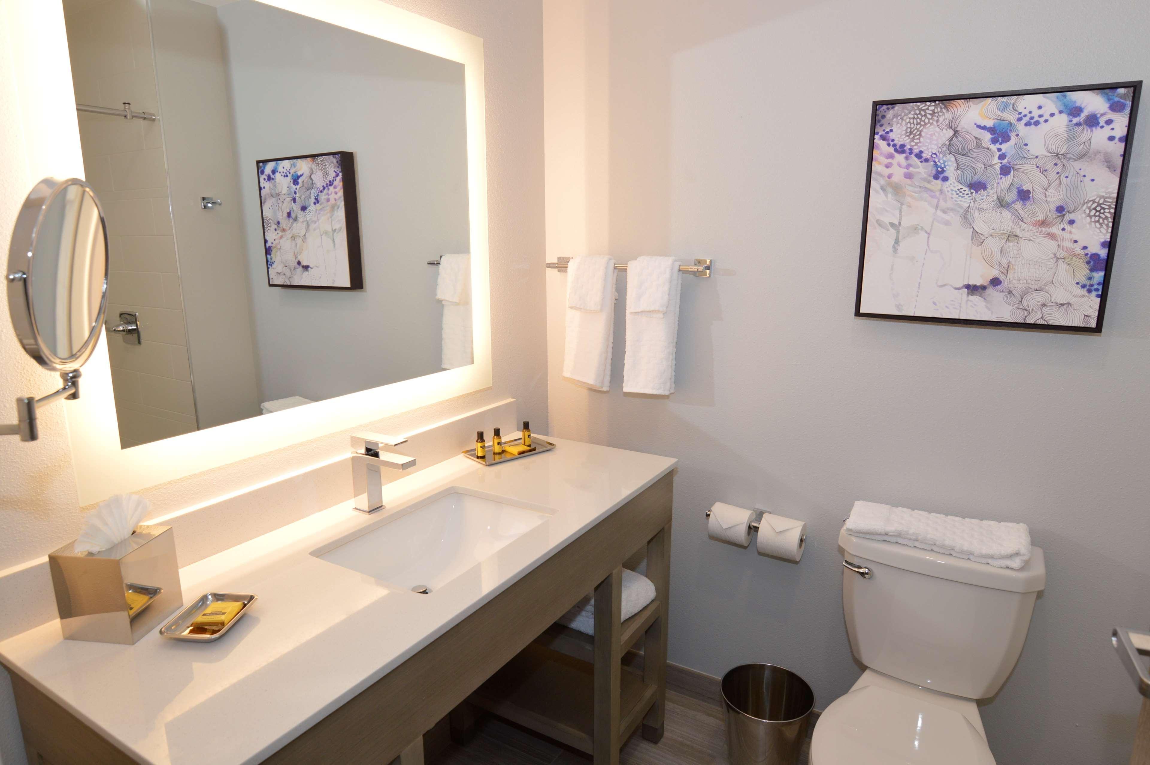 Best Western Plus Executive Residency Oklahoma City I-35 Exteriör bild